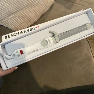 NIB Beachwaver s1 classic 1” curling iron